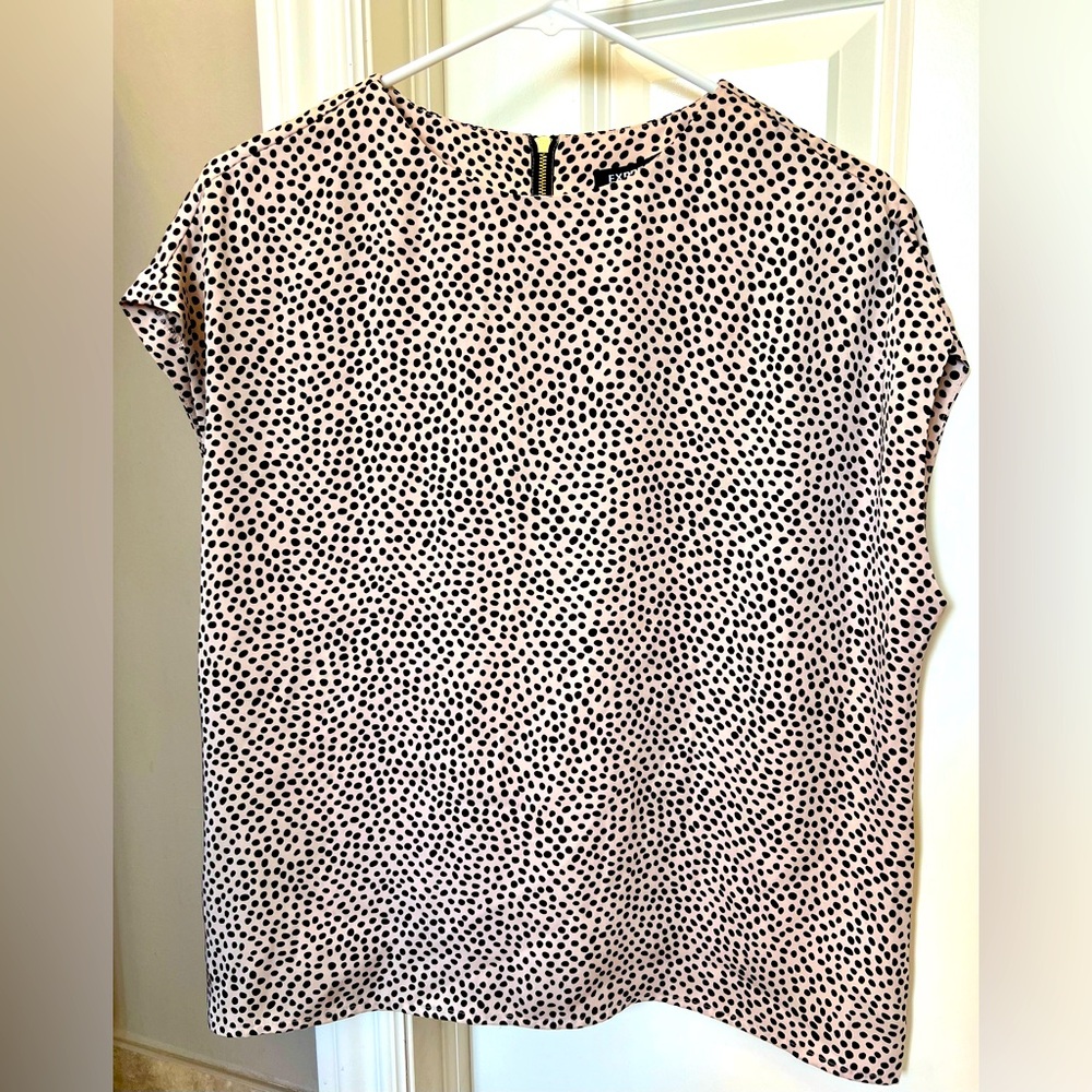 Express cream and black top size S Petite like new.